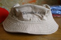 Slimstav klobouček